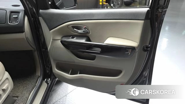 Kia The New Carnival id 4542802 из Кореи 17