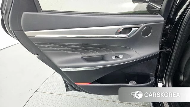 Hyundai The New Grandeur IG Hybrid id 4613670 из Кореи 17