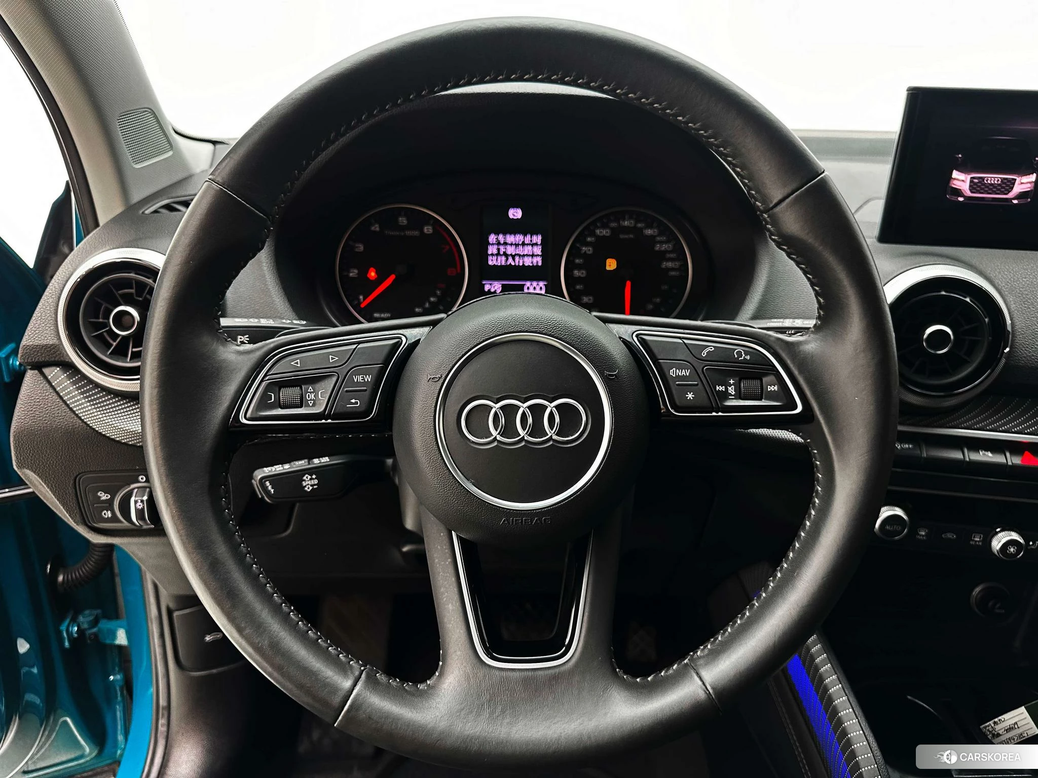 Audi Q2L id 4413275 из Китая 17