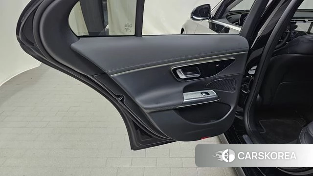 Mercedes-Benz E-Class W214 id 4222573 из Кореи 17