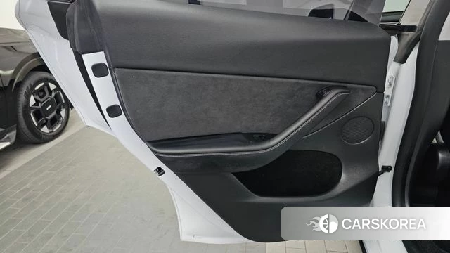 Tesla Model Y id 4792562 из Кореи 17