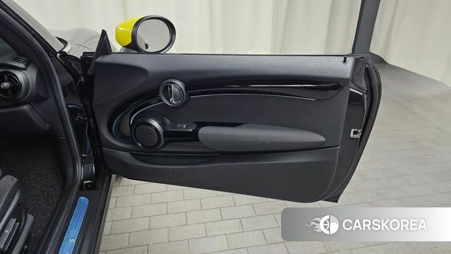 Mini Cooper Electric id 4293070 из Кореи 17