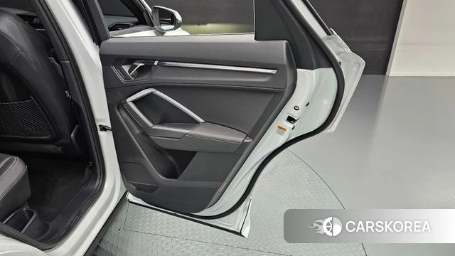 Audi Q3 (F3) id 4408836 из Кореи 17