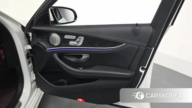 Mercedes-Benz E-Class W213 id 4758027 из Кореи 17