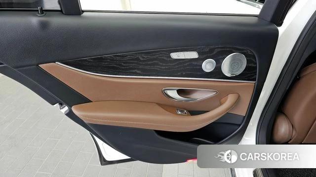 Mercedes-Benz E-Class W213 id 4581711 из Кореи 17