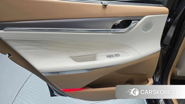 Hyundai The New Grandeur IG id 4324532 из Кореи 17