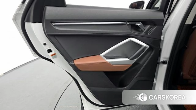 Audi Q3 (F3) id 4389803 из Кореи 17