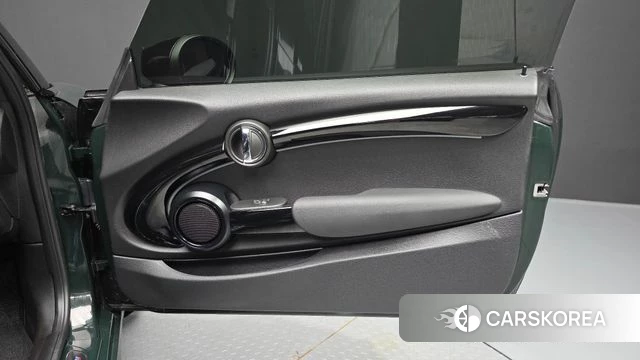 Mini Cooper S id 4423070 из Кореи 17