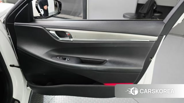Hyundai The New Grandeur IG Hybrid id 4293236 из Кореи 17