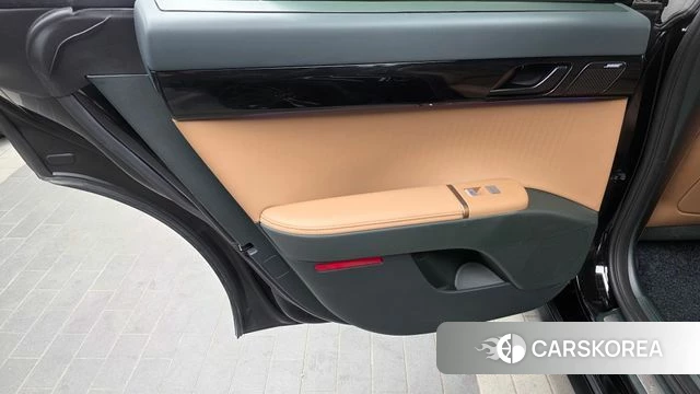 Hyundai Grandeur Hybrid (GN7) id 4782925 из Кореи 17