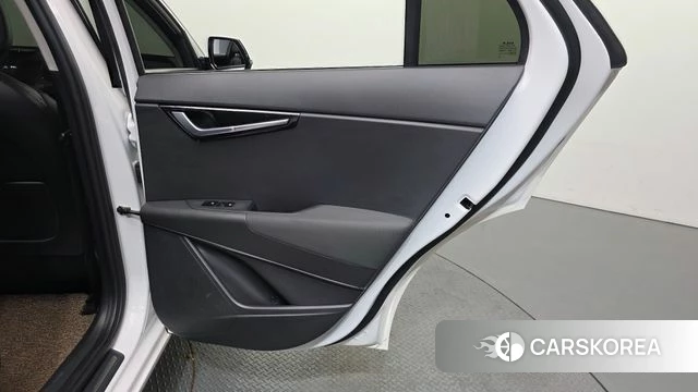 Kia Di Ol Nu Niro id 4316338 из Кореи 17