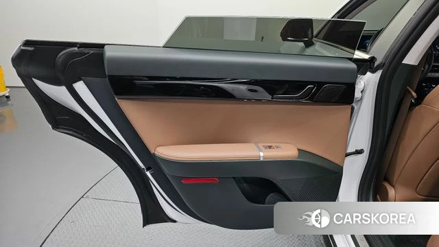 Hyundai Grandeur (GN7) id 4329698 из Кореи 17