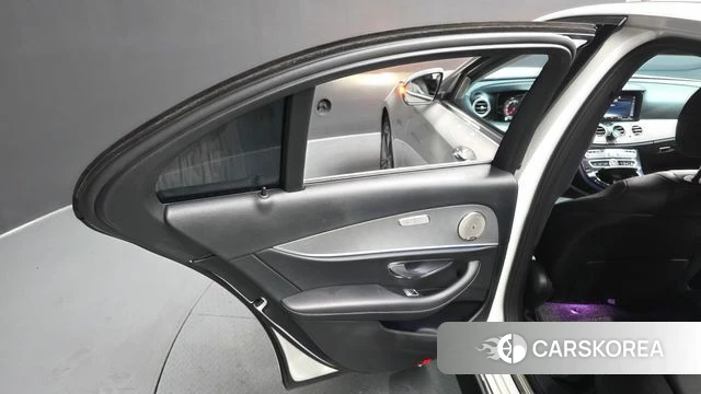 Mercedes-Benz E-Class W213 id 4582131 из Кореи 17