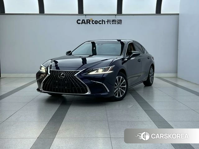 Lexus ES id 4353643 из Китая 17