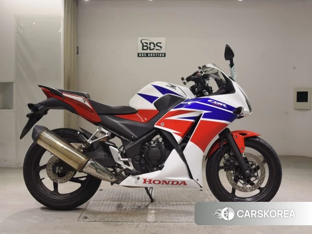Проданный Honda CBR250R 2015 из Японии