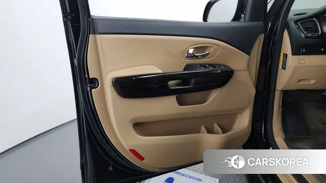 Kia The New Carnival id 4508656 из Кореи 17