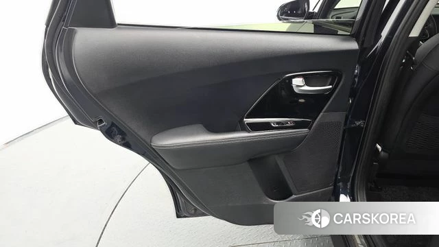Kia The New Niro id 4775396 из Кореи 17