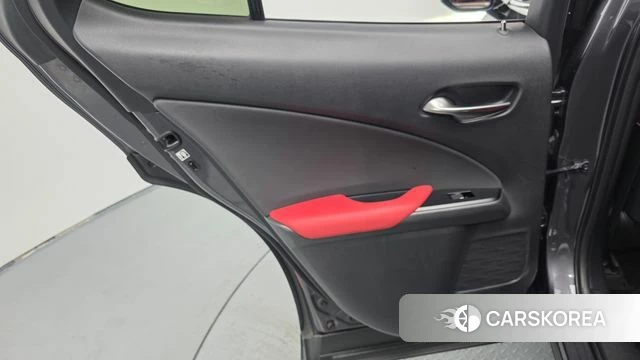 Lexus UX250h id 4360568 из Кореи 17