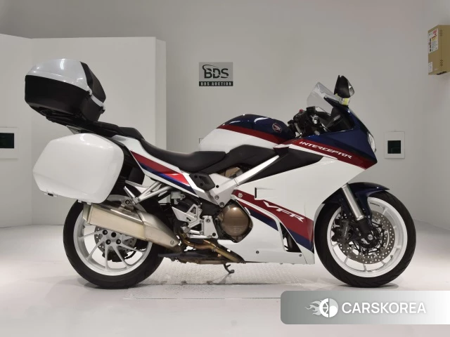 Проданный Honda VFR800F 2020 из Японии