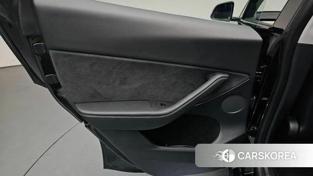 Tesla Model Y id 4617741 из Кореи 17