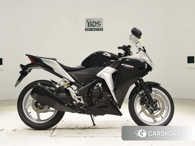 Проданный Honda CBR250R 2011 из Японии, фото 2