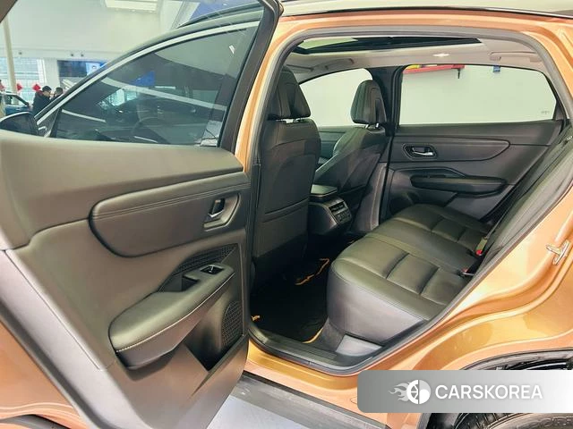 Nissan ARIYA id 4261257 из Китая 17