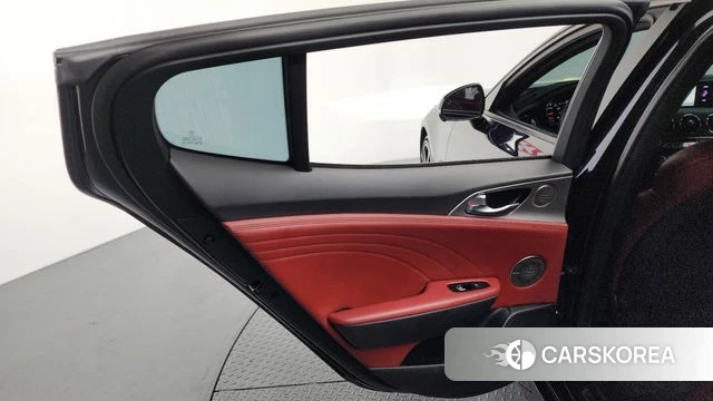 Kia Stinger Meister id 4283658 из Кореи 17