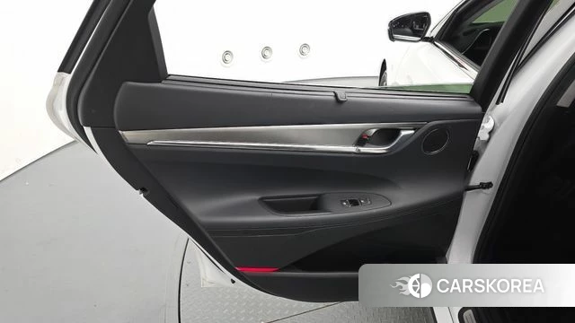 Hyundai The New Grandeur IG Hybrid id 4736011 из Кореи 17