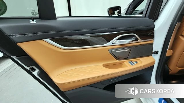 BMW 7 Series (G11) id 4389137 из Кореи 17