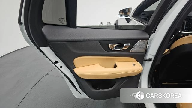 Volvo V60 Cross-Country 2nd Generation id 4194373 из Кореи 17