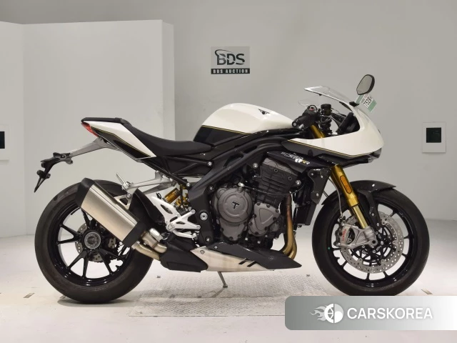 Проданный Triumph SPEED TRIPLE 1200 RR 2023 из Японии