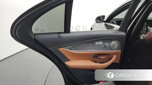 Mercedes-Benz E-Class W213 id 4350520 из Кореи 17