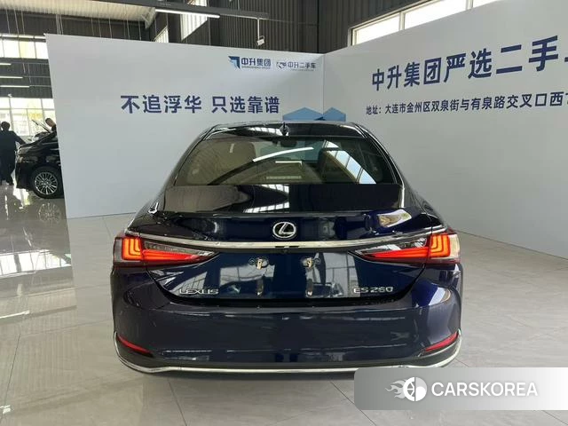 Lexus ES id 4262150 из Китая 17