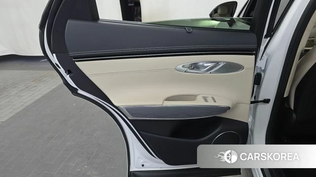 Genesis GV70 id 4739930 из Кореи 17