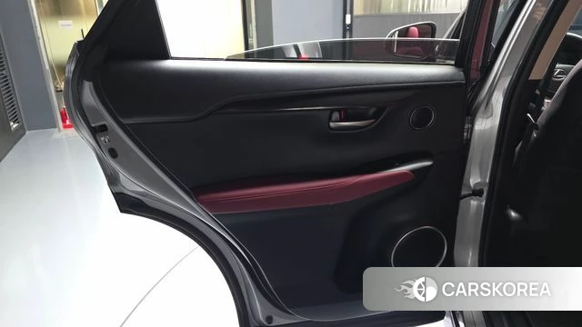 Lexus NX300h id 4355767 из Кореи 17