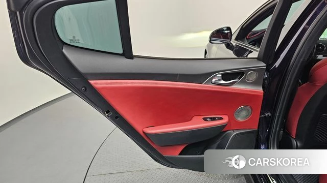 Kia Stinger id 4294621 из Кореи 17