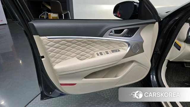 Genesis G70 id 4196995 из Кореи 17