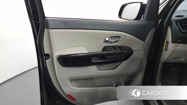 Kia The New Carnival id 4317947 из Кореи 17