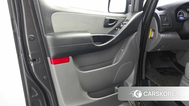 Hyundai The New Grand Starex id 4658185 из Кореи 17