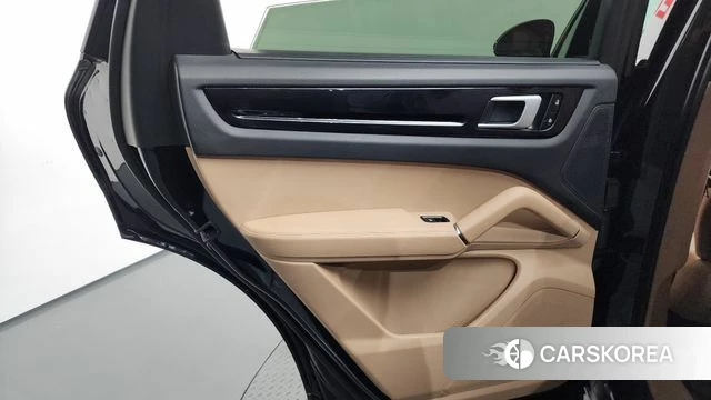 Porsche Cayenne (PO536) id 4268629 из Кореи 17