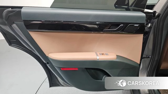 Hyundai Grandeur Hybrid (GN7) id 4400459 из Кореи 17