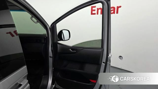 Hyundai Staria id 4428957 из Кореи 17
