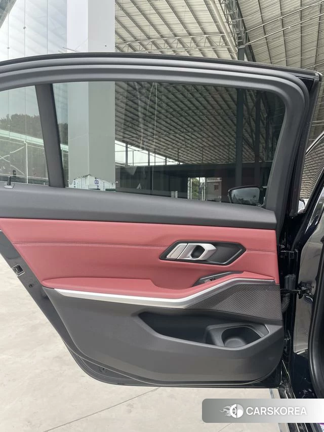 BMW 3 series id 4380412 из Китая 17