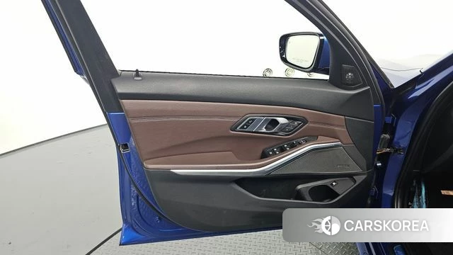 BMW 3 Series (G20) id 4625561 из Кореи 17