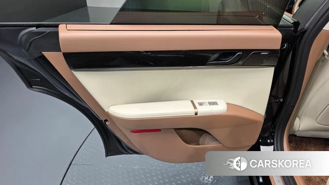 Hyundai Grandeur (GN7) id 4469356 из Кореи 17