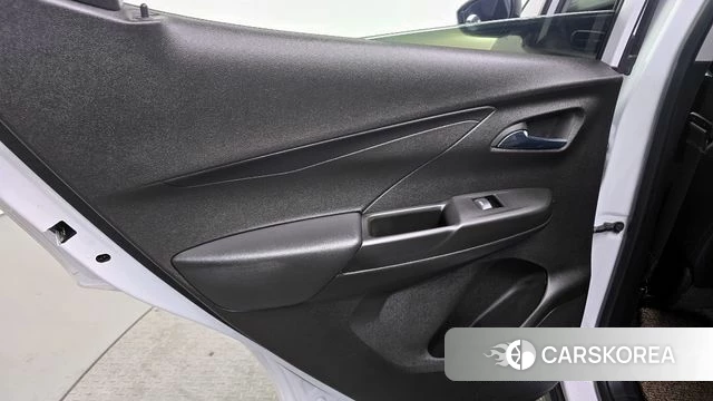 Chevrolet (GM Daewoo) New Bolt EV id 4303031 из Кореи 17
