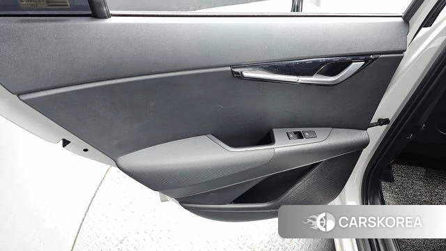 Kia Di Ol Nu Niro id 4774603 из Кореи 17