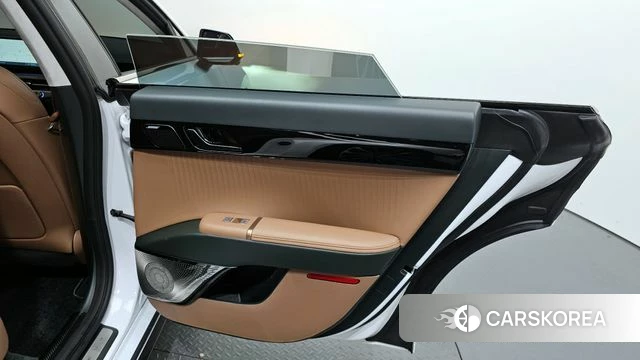 Hyundai Grandeur (GN7) id 4381536 из Кореи 17