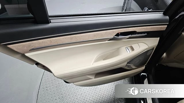 Genesis G90 id 4722467 из Кореи 17