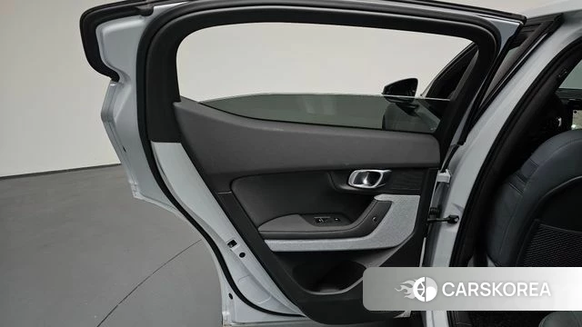 Polestar Polestar 2 id 4640608 из Кореи 17